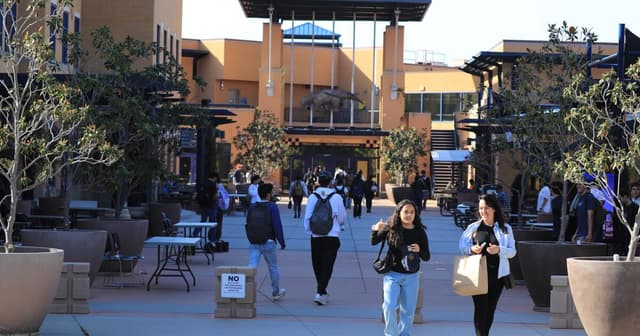 Citing 'severe' math deficits, UC faculty demand a return to SAT tests for STEM applicants