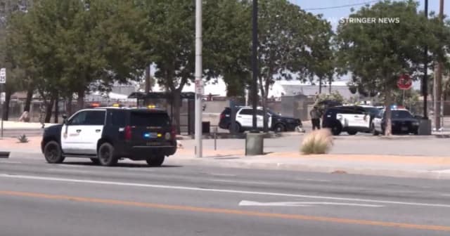 Los Angeles County deputy stabbed before fatally shooting suspect in Lancaster