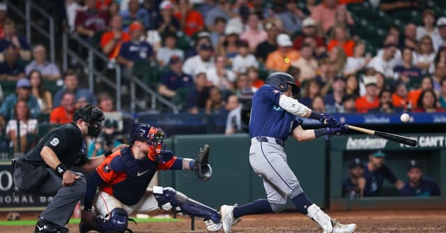 Mariners hurt fans today (just to see if they still feel), lose to Astros in extras, 10-7