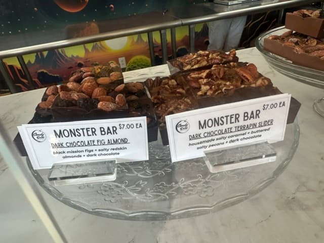 Candy Dish Confections Lakewood: what to know about the new candy shop