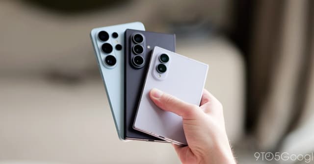 Samsung posts first-ever loss in its smartphone division