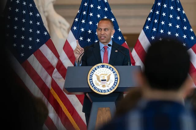 Democrats are ‘looking for guidance’ on Israel. Hakeem Jeffries isn’t giving any at the moment.