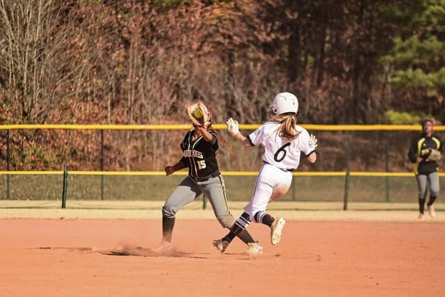 Mylah Burrowes - Gahr Gladiators Softball (Cerritos, CA)