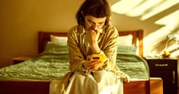 Horrifying Research Finds What Happens to 12-Year-Olds Who Get Smart Phones
