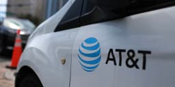 AT&T, Verizon, and T-Mobile Are Dropping on Starlink Fears. Analysts Say Buy.