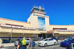 RIP Hollywood Burbank Airport of yore, the last easy airport