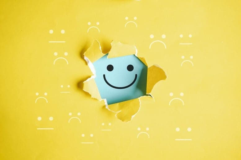 This Simple Daily Habit May Ease Pain and Depression