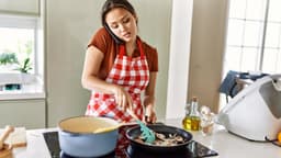 She Was Warned About a Severe Food Allergy at a Large Party. Why She Is Completely Refusing to Change Her Recipe.