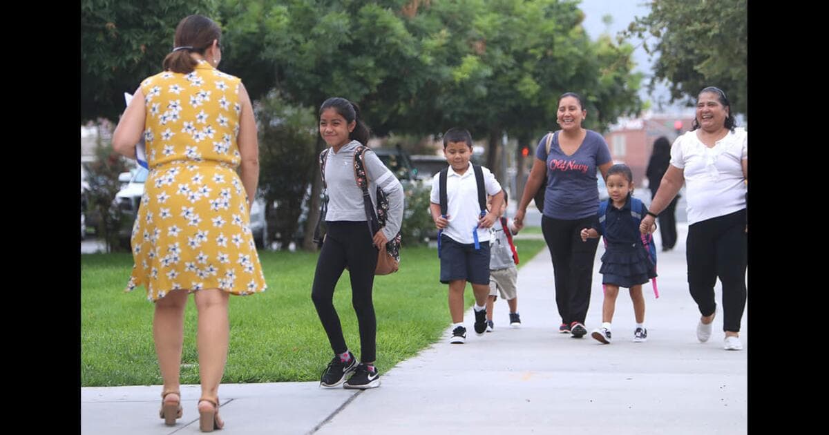 Lines, questions, high energy mark first day of school at Glendale Unified