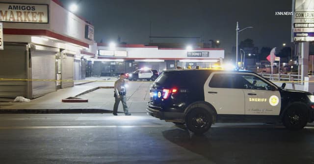 Deadly triple shooting outside L.A. County strip mall