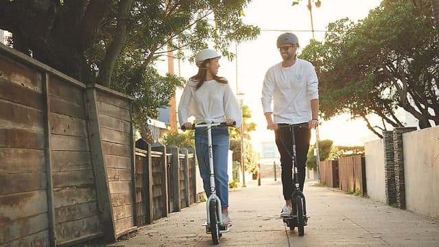 Razor Celebrates 20 Years in the Scooter Business