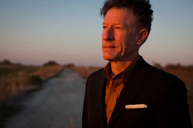 Lyle Lovett looks back at breaking into Nashville, the 30th anniversary of 'Pontiac,' and the tour that brings him to Cerritos on Sunday