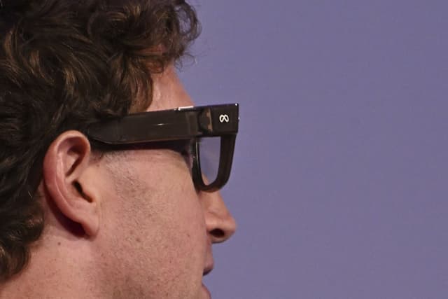 Meta Glasses Are Getting a Nasty Reputation