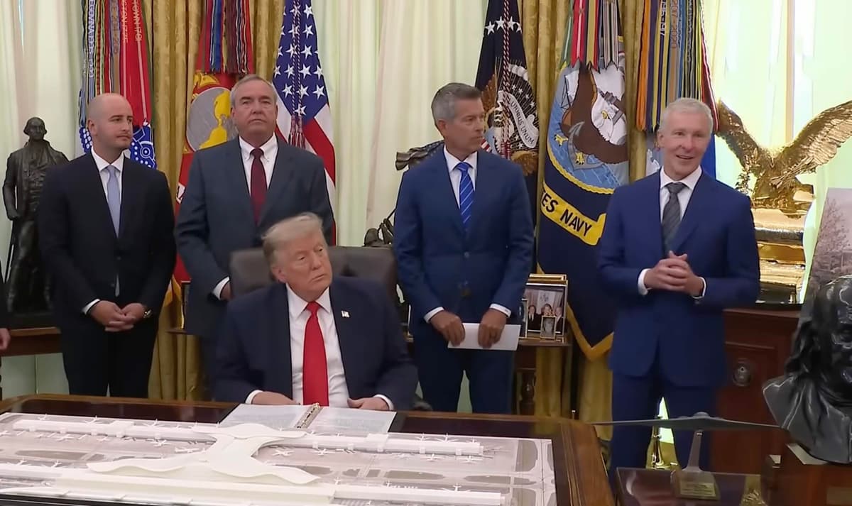 United Airlines CEO Scott Kirby Tells Trump, “I’ve Waited My Whole Career” For IAD Rebuild
