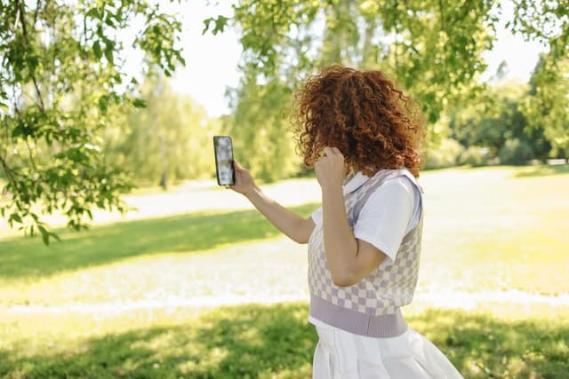 Woman takes to social media to identify man who ‘secretly recorded’ her in SoCal mall dressing room