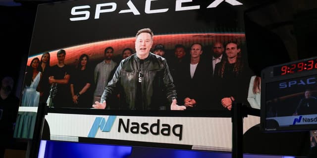 ‘Pure insanity’ - Elon Musk details SpaceX’s plan to turn the moon into a manufacturing site