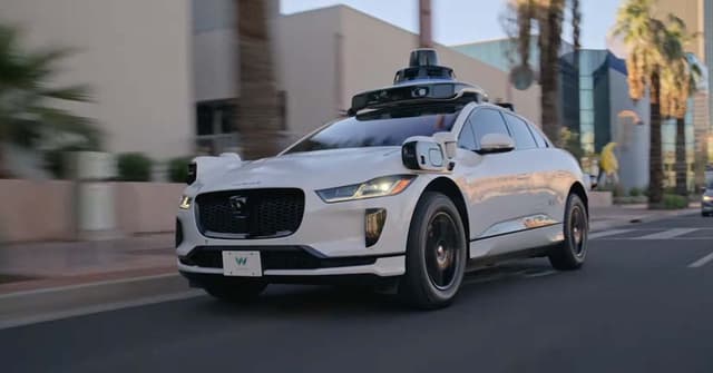 Waymo crashes 1/3 as much as a human driver, says IIHS - with some caveats
