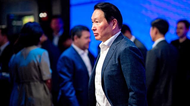 SK Group chairman ordered to pay ex-wife record $645M in divorce