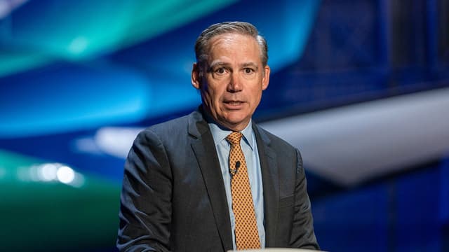 Boeing explores possible new jet while working to improve finances: report