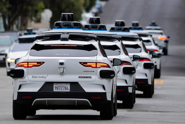 Waymo says San Francisco service has resumed after one-hour pause
