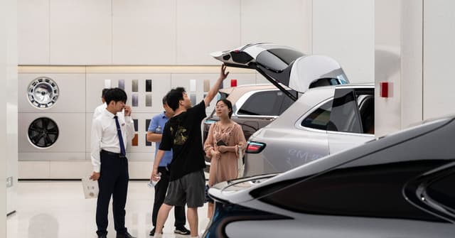 China’s Economy Grows at Slowest Pace in Years