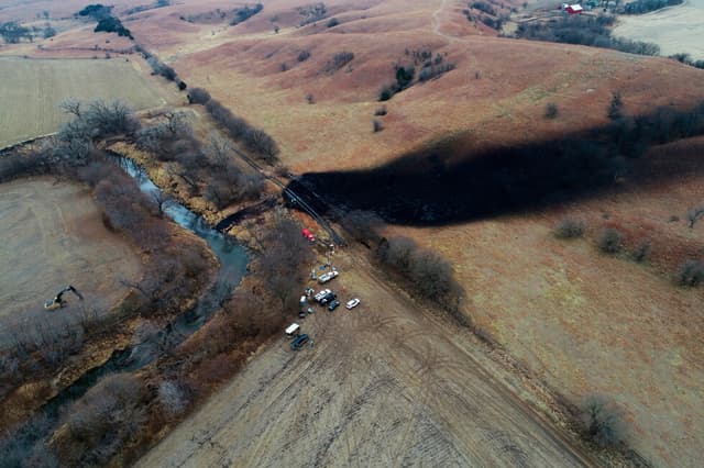 Pipeline operator agrees to $26.9M penalty over Kansas oil spill
