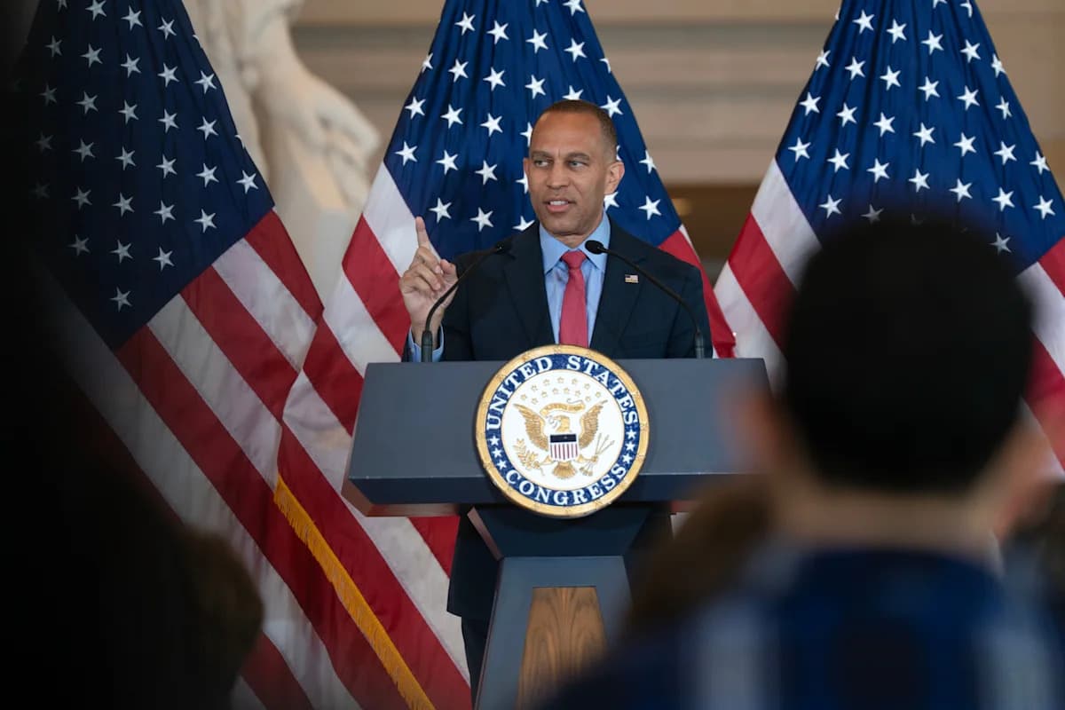 Democrats are ‘looking for guidance’ on Israel. Hakeem Jeffries isn’t giving any at the moment.