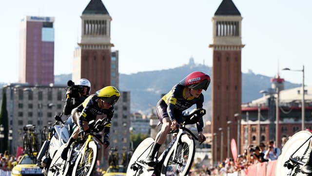 Pogačar starts quest for 5th Tour de France title, but Vingegaard takes early edge in Barcelona