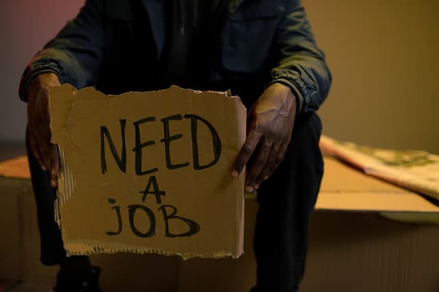 LA County unemployment holds steady in May