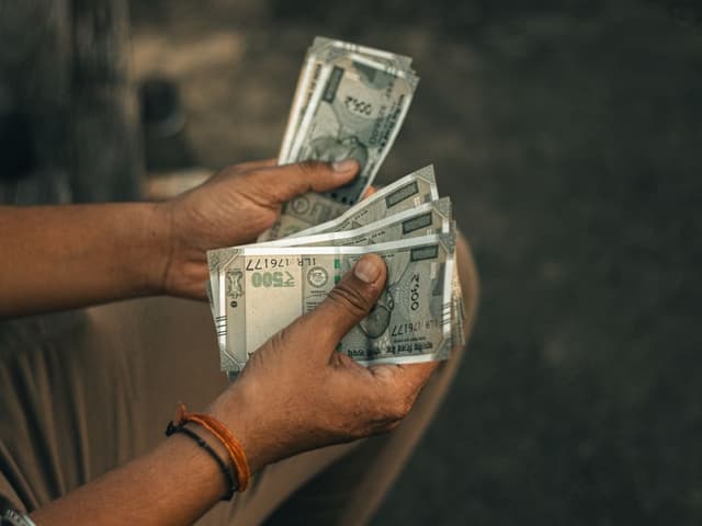 Some rich Californians are giving away cash to skirt the state's proposed billionaire tax