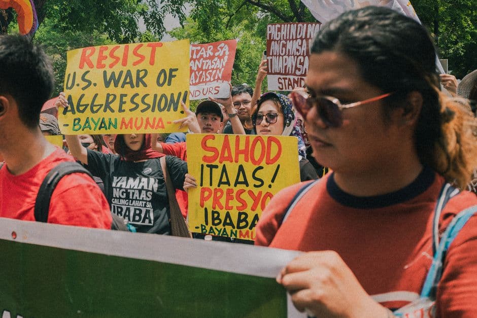 ‘Every day the policy changes’: chaos and confusion for Filipino workers over US immigration rules