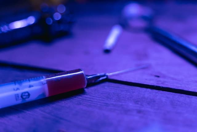 LA County drug overdose deaths declined for third straight year in 2025, mirroring national trend