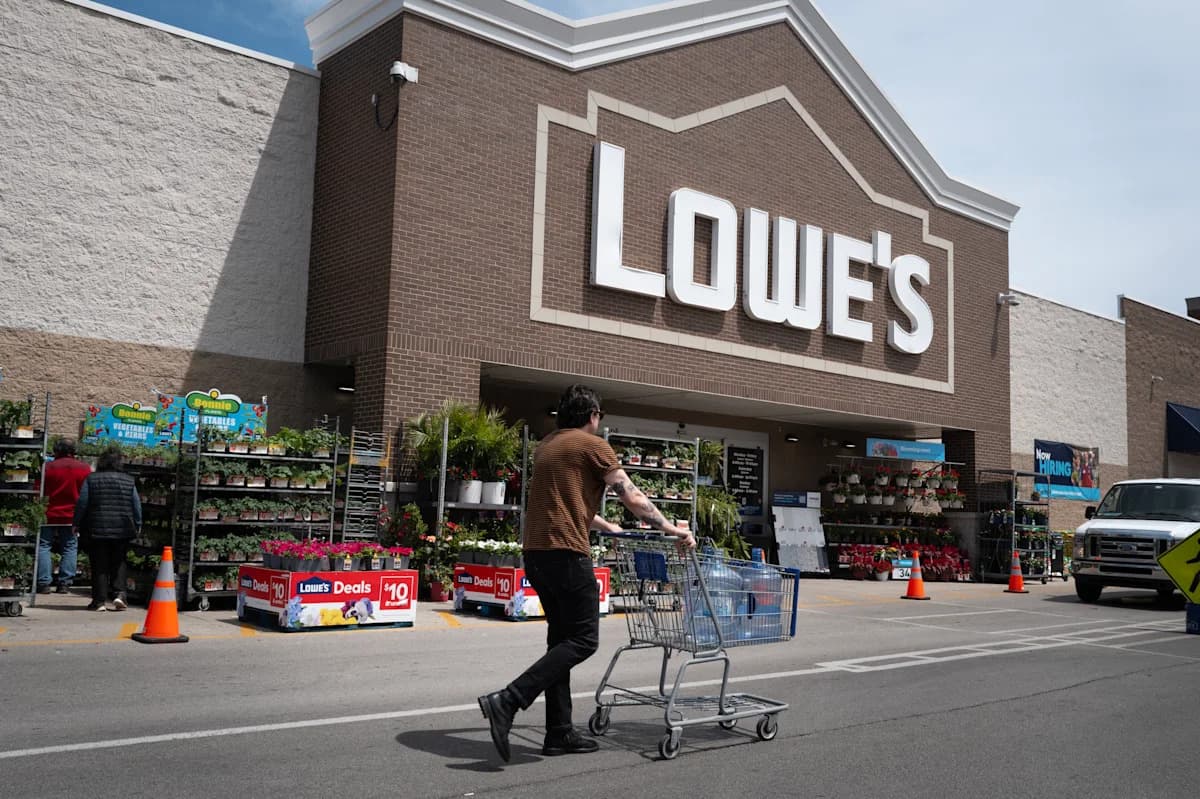 Lowe's issues cautious outlook as CEO flags 'pressure' in DIY spending
