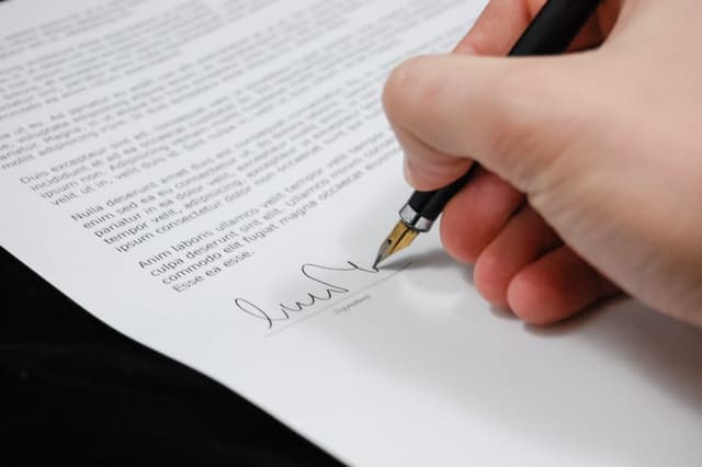 Getting a Green Card: The Tax Obligations That Come With It