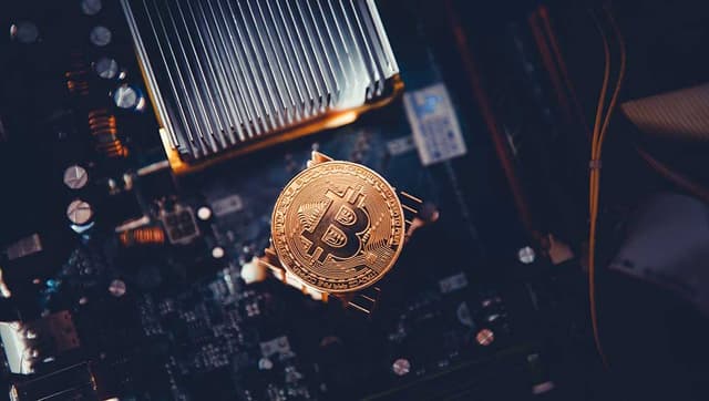 Bitcoin Price 'Powerful Setup' Trips Rally Ahead Of IREN Earnings
