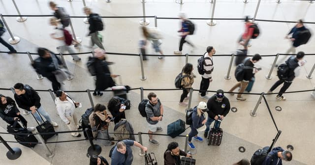 ICE agent’s gun found in bathroom at San Francisco airport