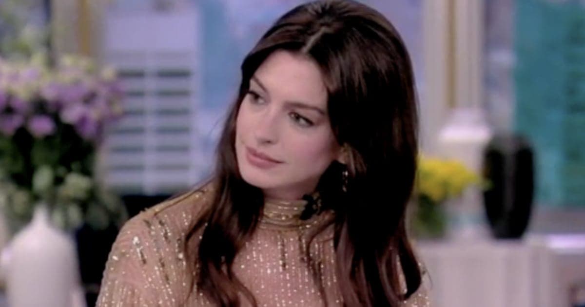 Winner Anne Hathaway Over 4