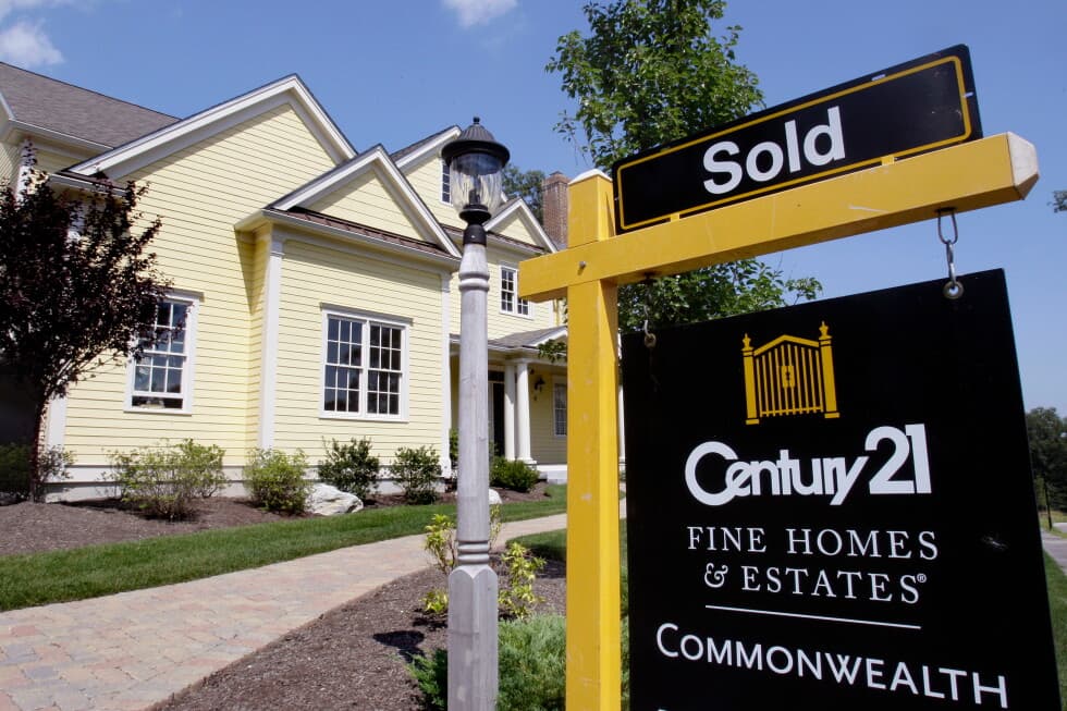Average rate on a 30-year mortgage climbs to highest level in 13 months
