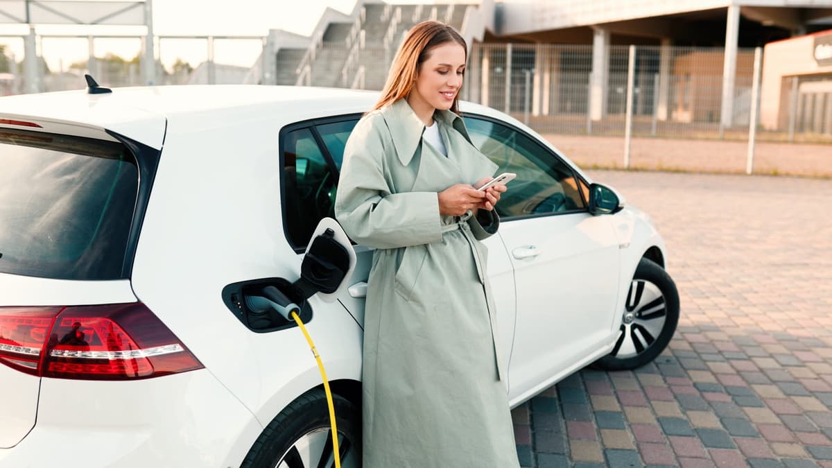 ChargePoint Skyrockets 74% as Revenue Beat and Narrower Loss Clear Estimates