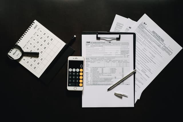 FBAR Explained: Who Must File FinCEN Form 114 and When