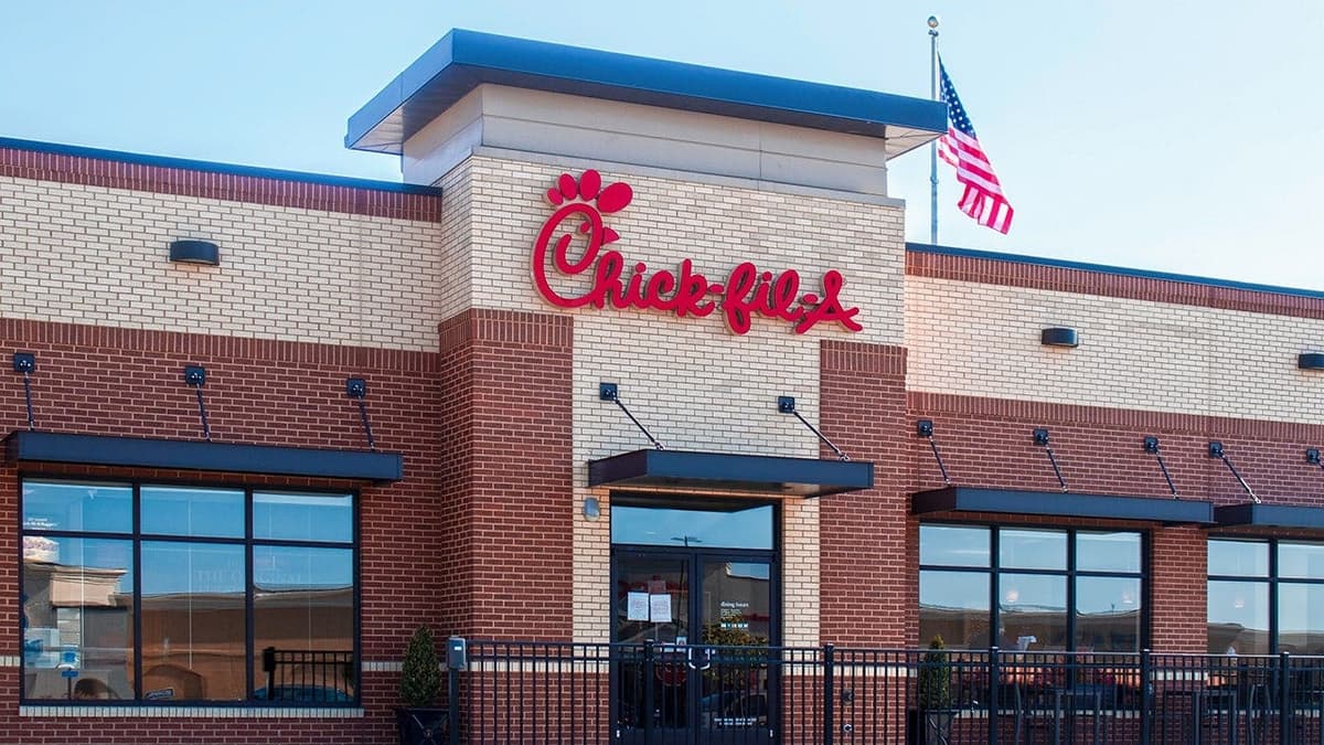 Chick-fil-A gets 100,000 franchise applicants but picks 200 per year