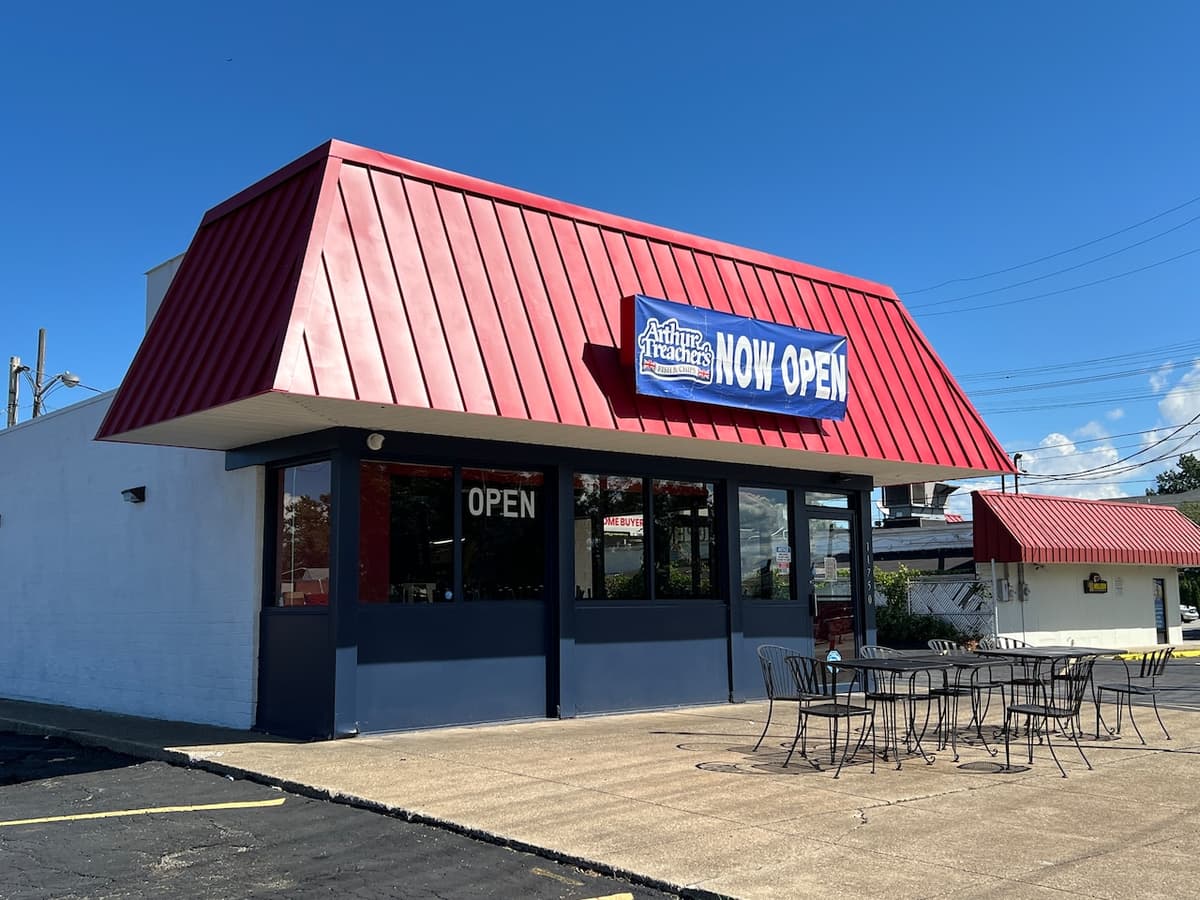 Hushpuppies alert! -- Arthur Treacher’s Fish & Chips opens in Lakewood