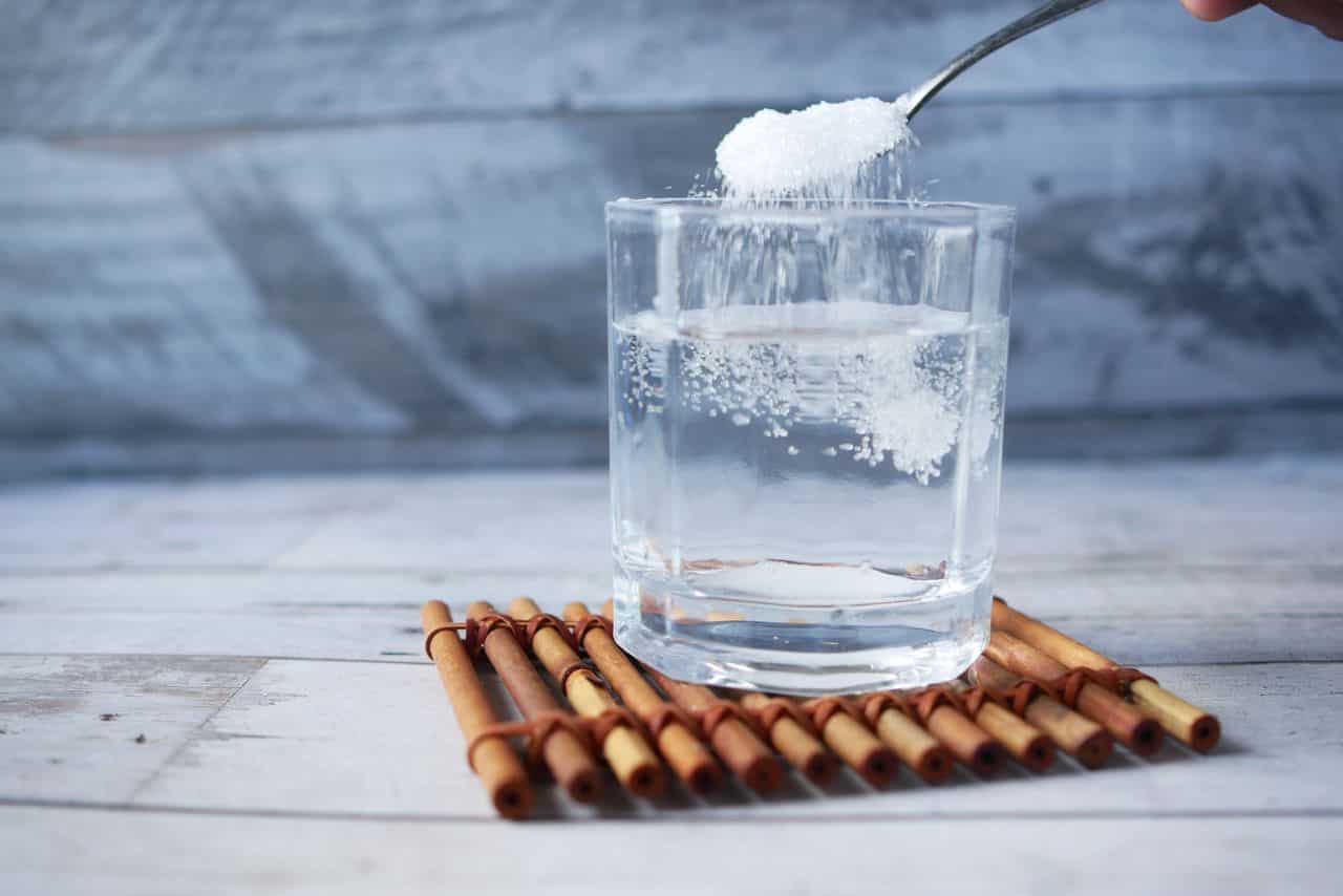 People Gained Lean Mass on Creatine Even Without Hitting the Gym. But There’s a Catch