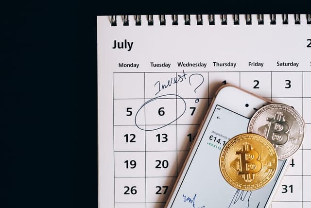 Strategy’s Bitcoin Is $2.8 Billion in Profit-Is Saylor Teeing Up a Buy?