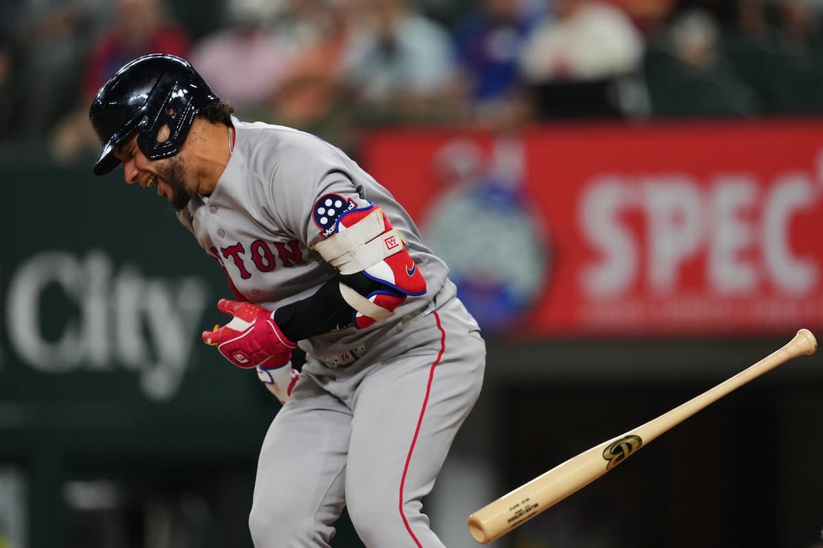 Willson Contreras says hand injury ‘felt like a fracture,’ but initial Red Sox X