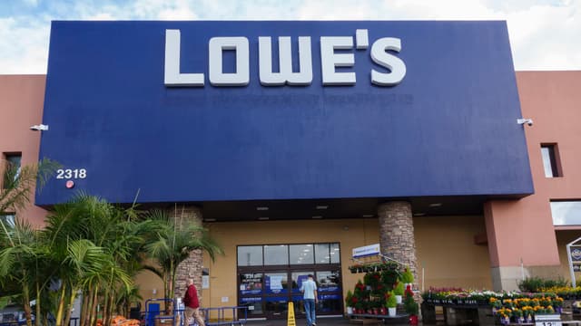 Lowe's launching drone delivery service with DoorDash, Alphabet
