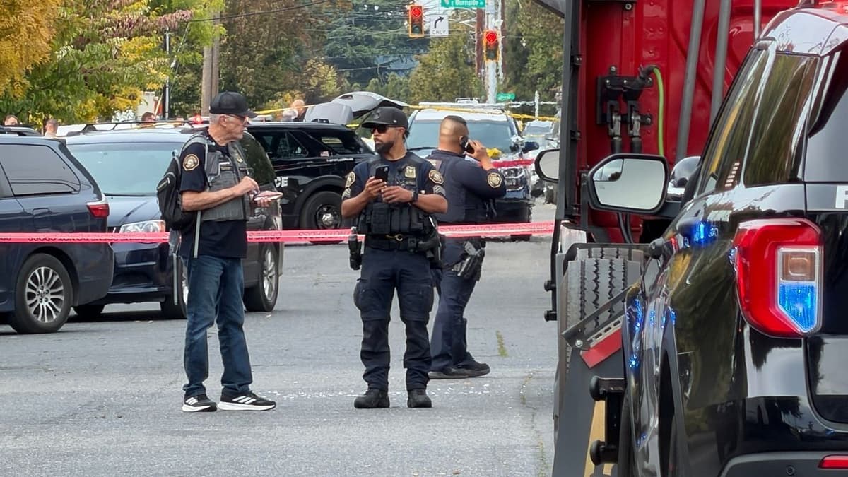 Wanted Gresham homicide suspect dead after police shooting in Portland; police K-9 killed