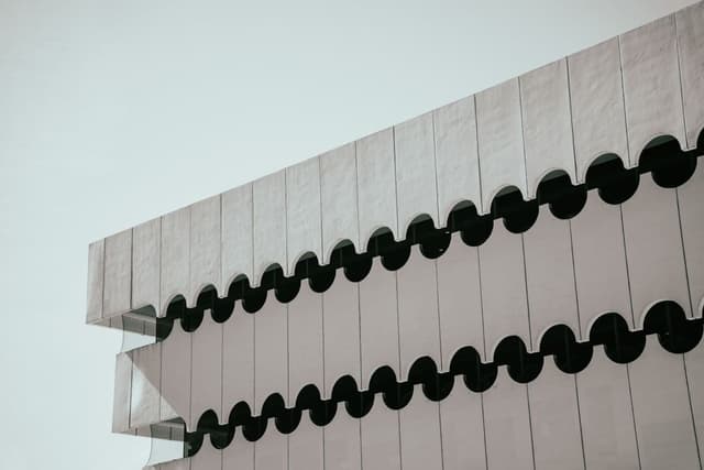 Own a streamlined slice of Long Beach’s modernist architectural history
