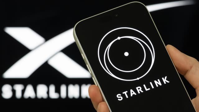 Starlink Is Getting A Key Upgrade To Start Competing With T-Mobile And AT&T