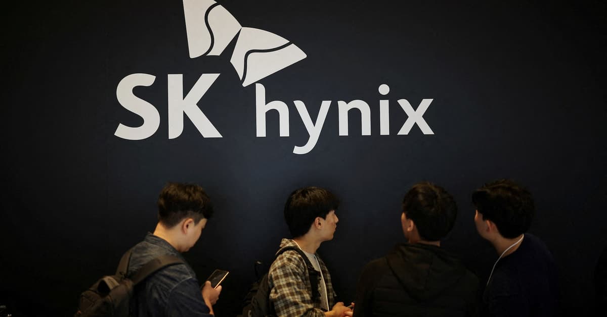 SK Hynix to announce steps to boost shareholder returns on Wednesday